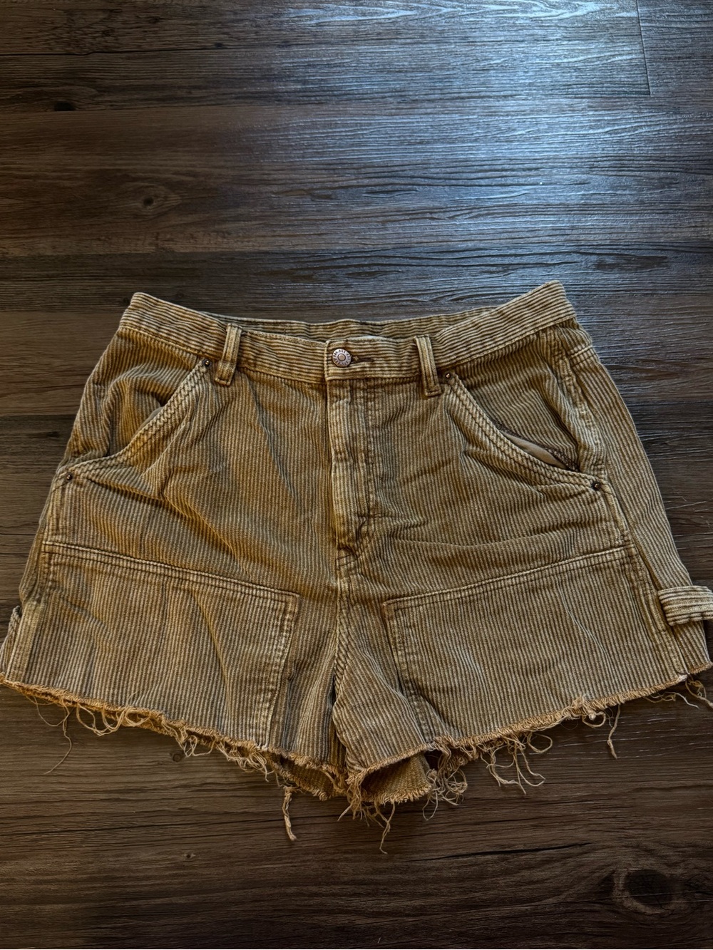Carpenter mom/dad shorts